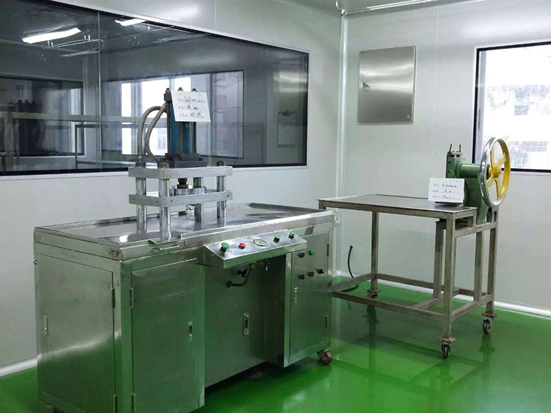 香港電子潔凈廠房怎么建？防靜電+高潔凈，中凈國(guó)際解鎖精密生產(chǎn)密碼